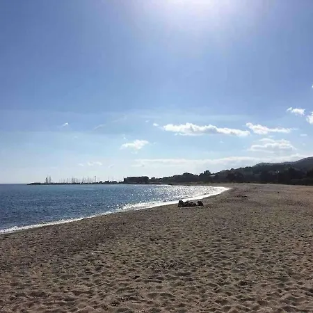 Grand Vue 사리 솔렌자라